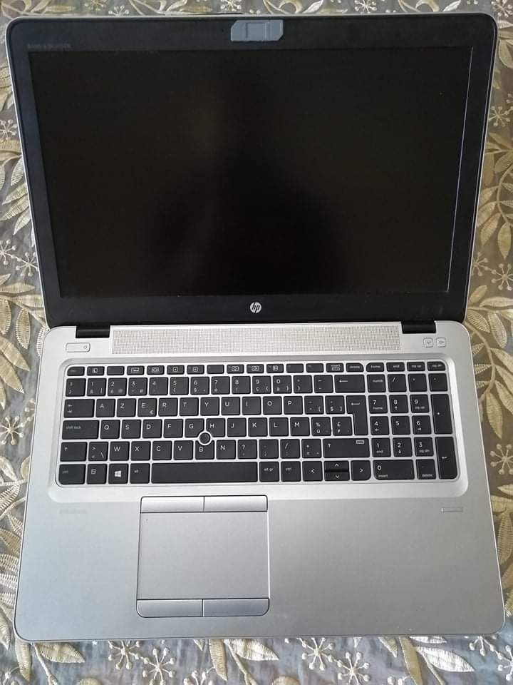 Hp elitebook 850 g3 i5 6ém génération 8g ram 256g ssd écran 15.6 pouce clavier lumineux 