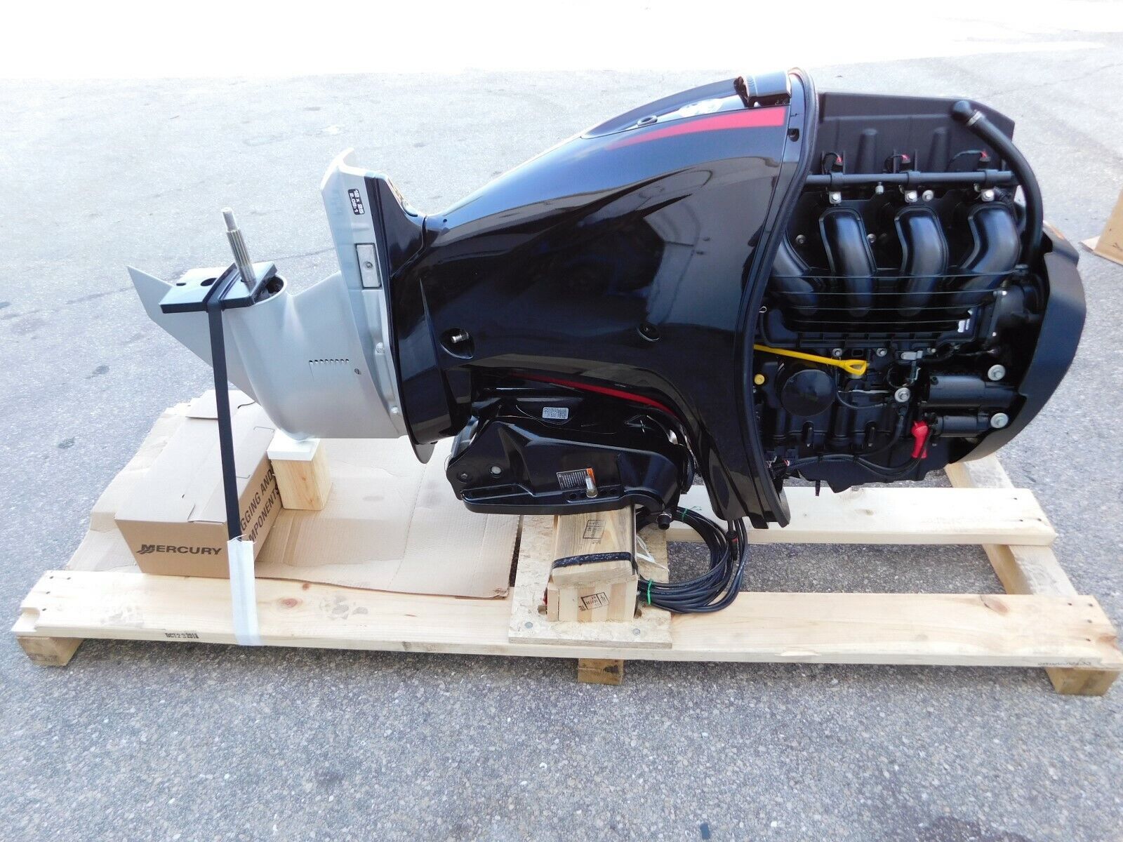  Outboard Engine 2023 Mercury Pro XS 150 HP 3.0L L4